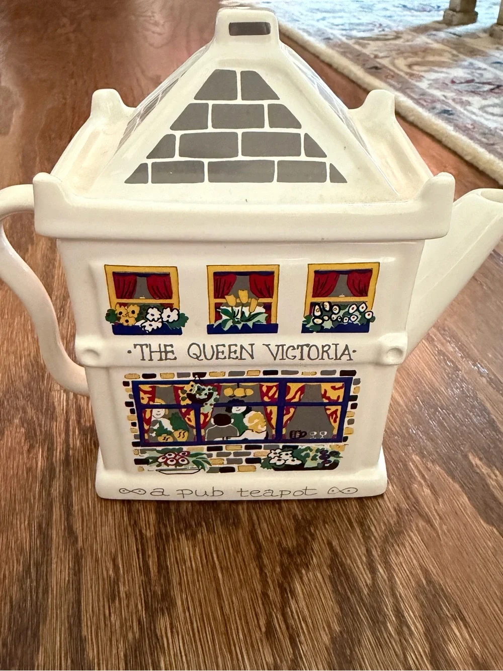 The Queen Victoria Pub Ceramic Teapot English Life by Wade